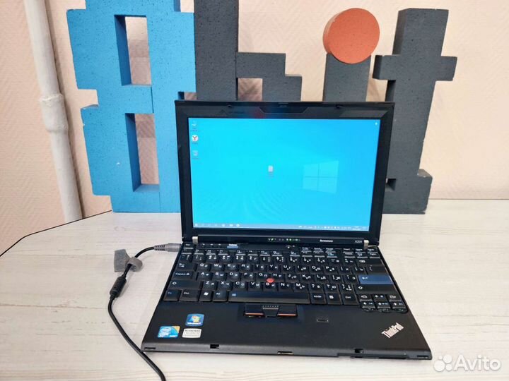 Ноутбук ThinkPad x201 i5 ssd диск