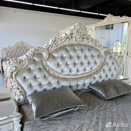 Спальный гарнитур Барокко
