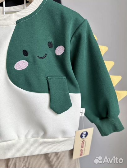 Костюм для мальчика 110р новый с бирками