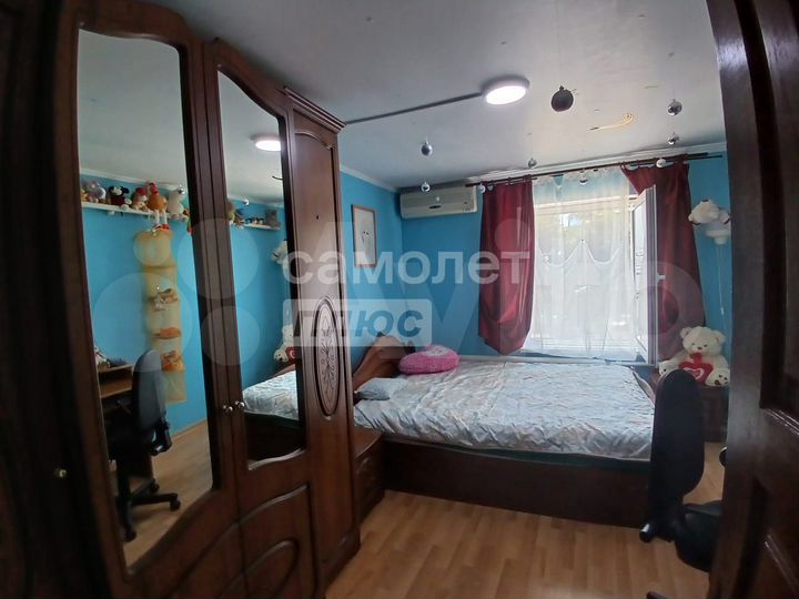 Дом 135 м² на участке 1,3 сот.