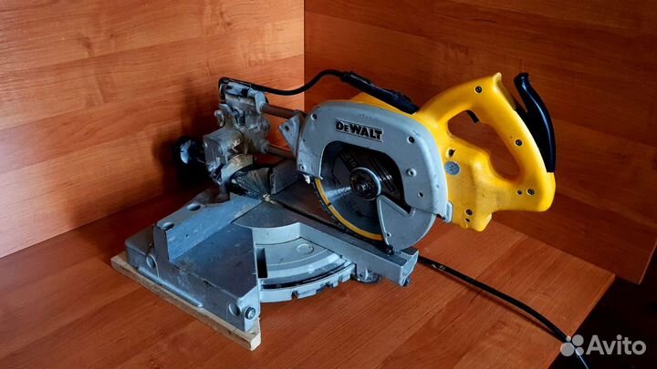 Торцовочная пила аренда