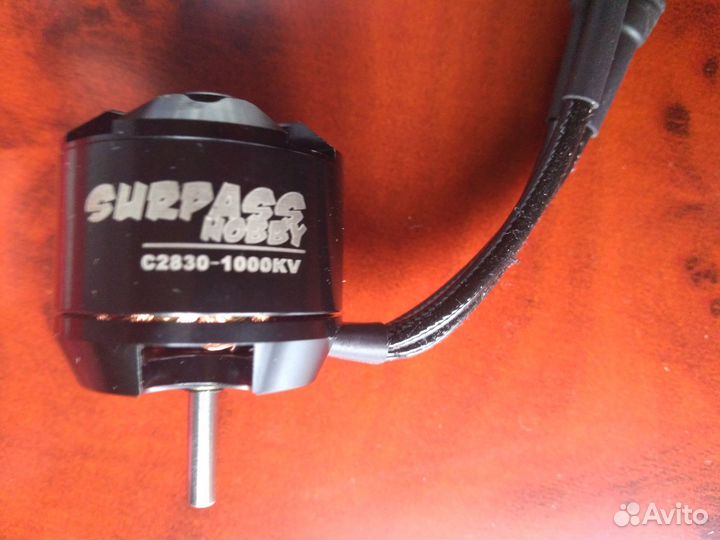 Авиамодельный б/к эл/ мотор + пропеллеры