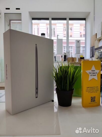 Macbook air 13 256GB с гравировкой