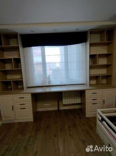 Рабочая зона у окна