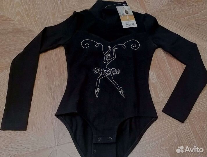 Спортивный купальник для девочки. Новый
