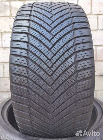Minerva Winter Stud 235/35 R19 91Y