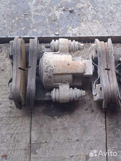 Задний суппорт Ford Explorer 2 Форд Эксплорер 2