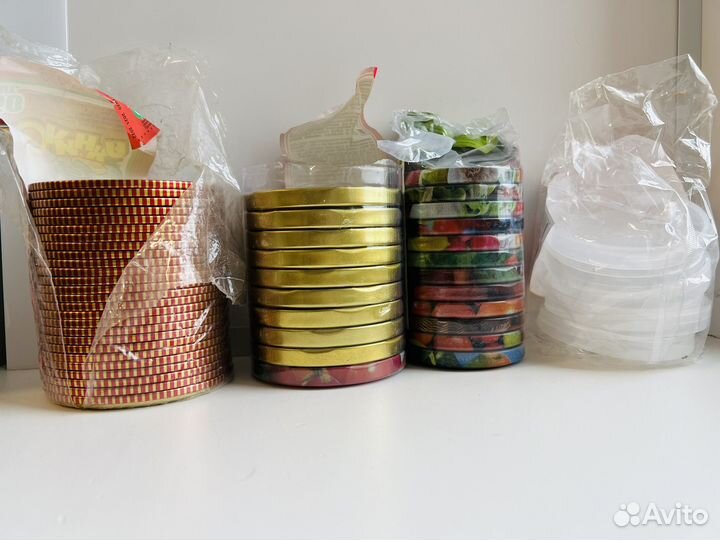 Банки стеклянные 0,5/0,7/0,8/1/2 л. Крышки новые