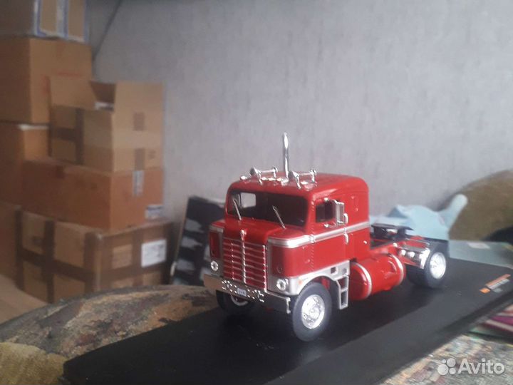 Модель грузовика kenworth bulnose