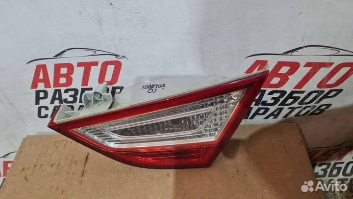 Фонарь правый Hyundai Sonata 6 в крышку багажника