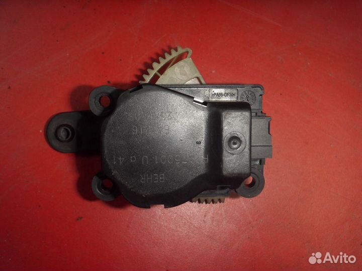 Моторчик заслонки отопителя 647947 Citroen C5 (RD)