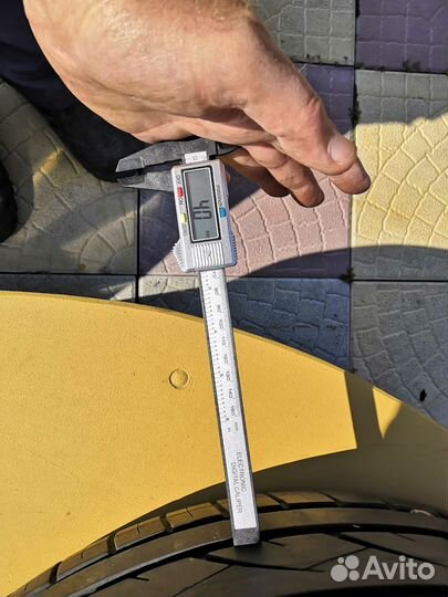 Continental ContiCrossContact UHP 255/55 R18 105W