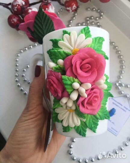 Чайная пара. Ложка. Мебель. Стол. Оригинальные