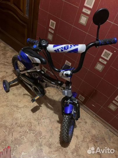 Велосипед детский 4х колесный