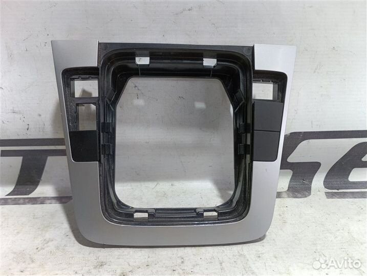 Консоль кпп Volkswagen Passat B6 1.8 BZB 2008