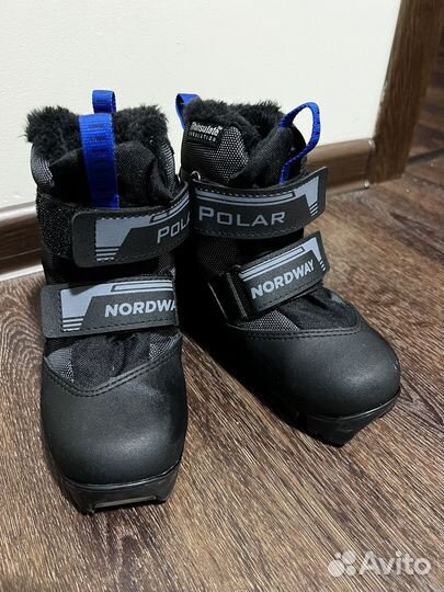 Лыжные ботинки детские