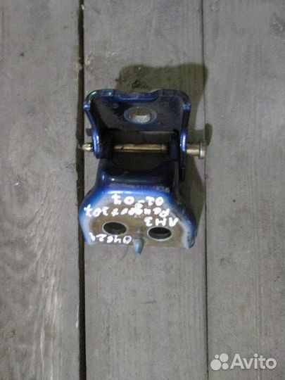 Петля двери Peugeot 307 2001-2008