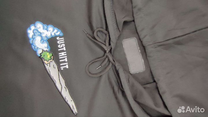 Машинная вышивка на одежде