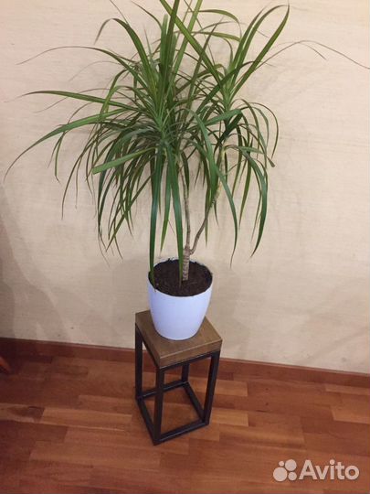 Подставка для цветов