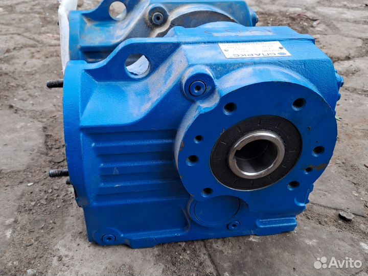 Мотор редуктор