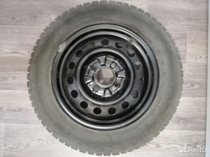 Шины шипованные на дисках 195/60 R15