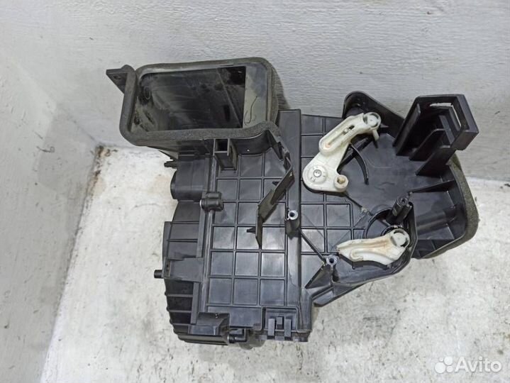 Корпус моторчика печки