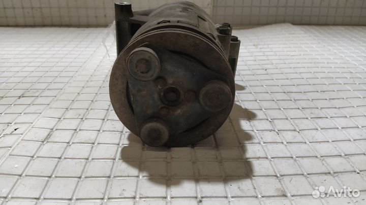 Компрессор кондиционера Ford Focus II 1.8