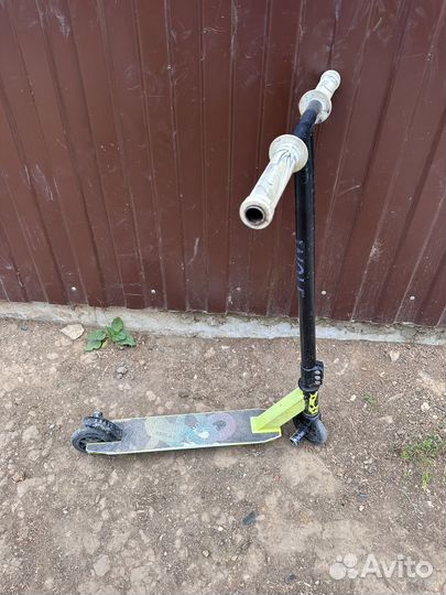 Трюковой самокат