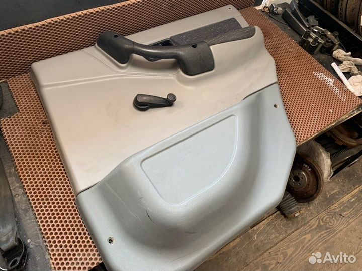 Дверная карта задняя правая УАЗ Патриот 23632