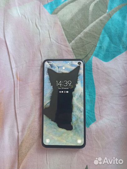 Samsung galaxy s10e