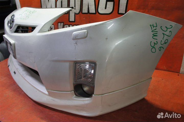 Бампер передний Toyota Prius ZVW30 2010