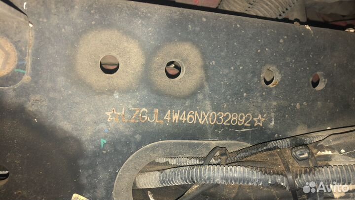 Shacman SX42584W324C, 2022