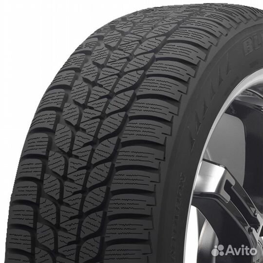 Bridgestone Blizzak LM-25 245/45 R18