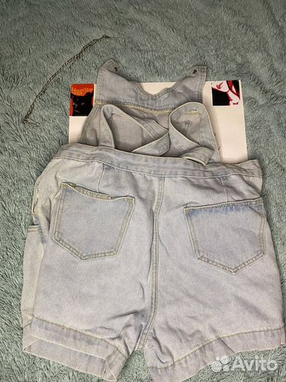 Джинсовый комбинезон