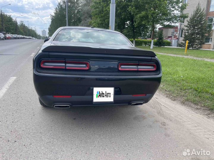 Dodge Challenger 3.6 AT, 2020, 27 500 км