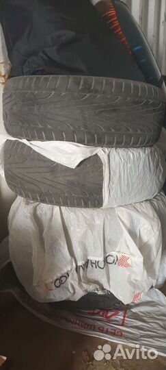 Maxxis MA-Z1 Victra 215/55 R17