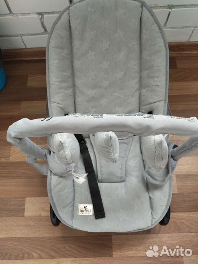 Шезлонг детский