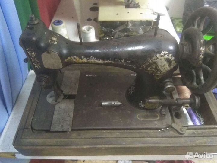 Швейная машинка