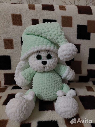 Вязаные игрушки зайка