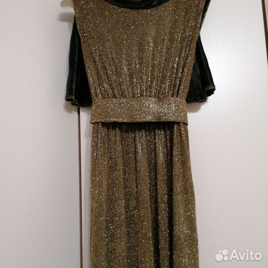 Нарядное женское новое платье 44-46 размер