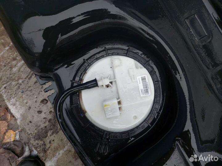 Бензобак Renault Fluence седан 1.6 2012