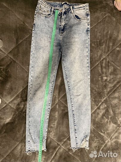 Джинсы голубые зауженные