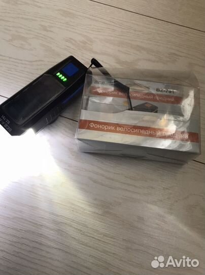 Вело фонарь на солнечных батареях