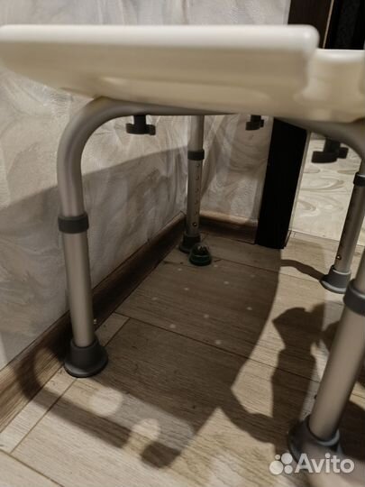 Стул для мытья пожилых людей