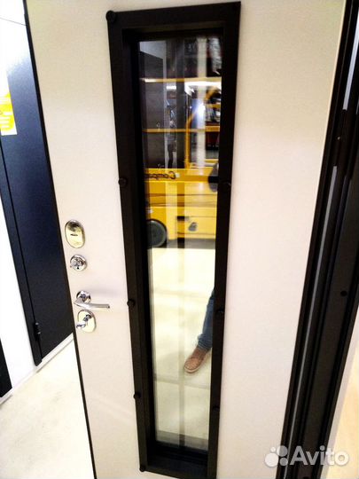 Дверь Входная Новая