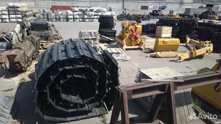 Гусеница 39 звеньев бульдозера D65S komatsu