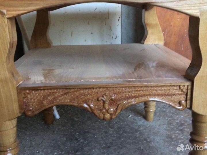 Журнальный столик