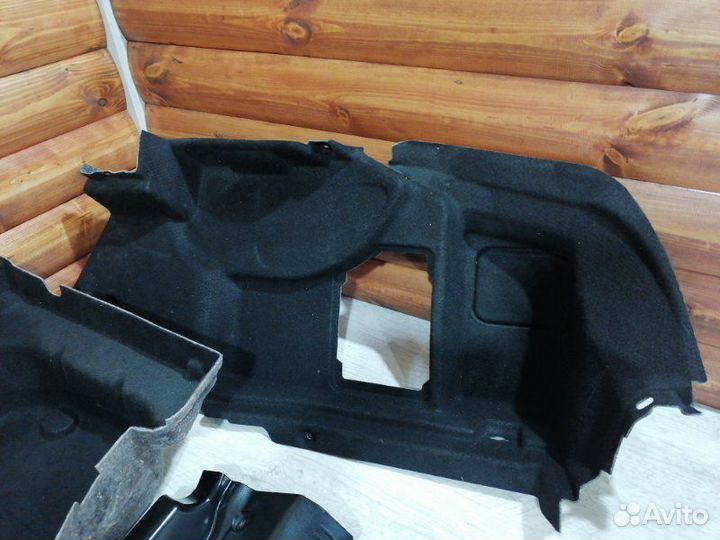 Обшивка багажника Mercedes W213 2.0D 2017