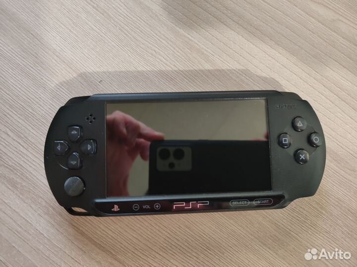 PSP E1008 прошитая 64gb