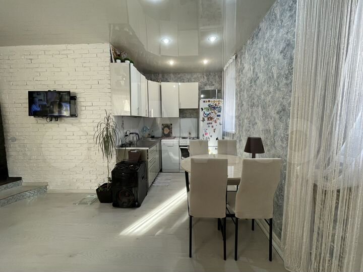 2-к. квартира, 44 м², 1/4 эт.